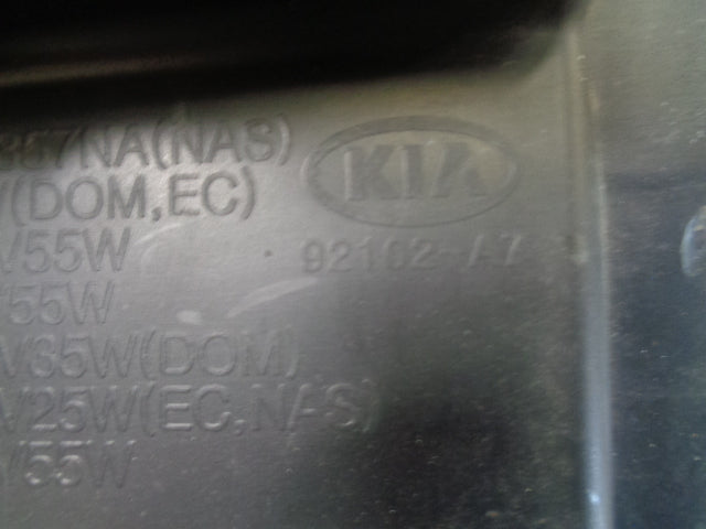 Kia Cerato Genuine RHF Headlight Reconditioned VGC Used Part