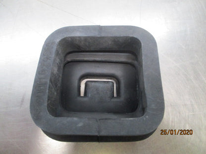 Nissan GQ Patrol Genuine Clutch Release Fork Rubber Boot New Part