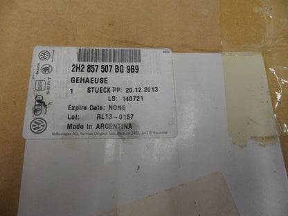 Hyundai Tucson Left hand Sill Moulding NEW PART