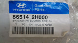 Hyundai Elantra Genuine right hand front outer bumper bracket New Part