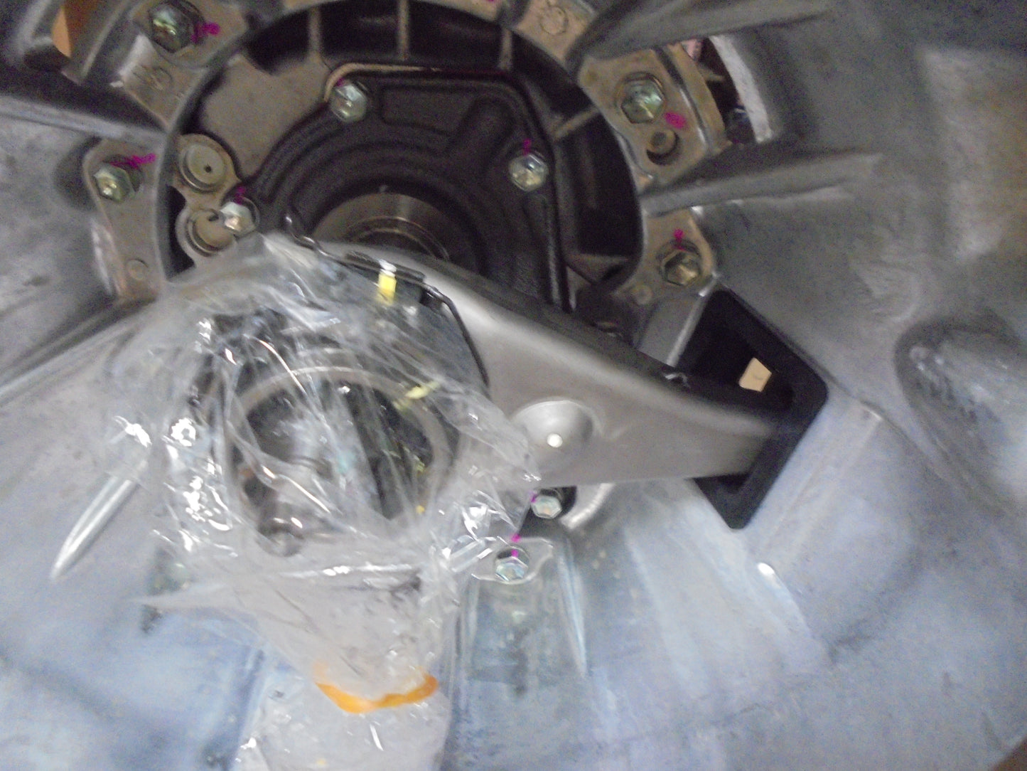 Toyota Hilux Genuine 5 Speed Gear Box Transmission New Part