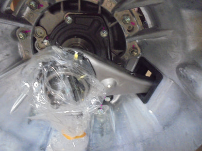 Toyota Hilux Genuine 5 Speed Gear Box Transmission New Part