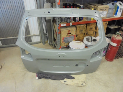 Hyundai Santa Fe Genuine Rear Tail Gate Assembly In Primer New Part