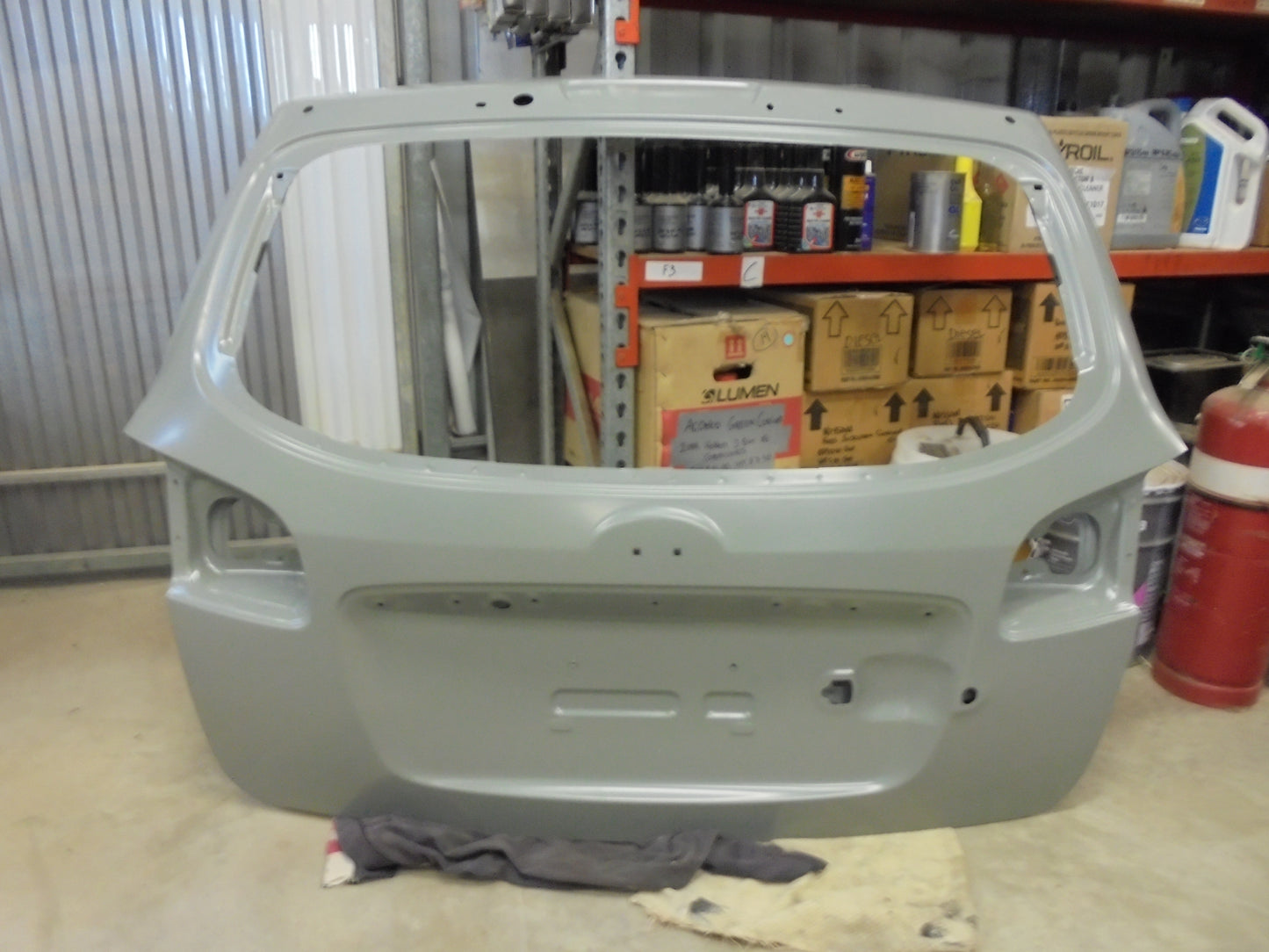 Hyundai Santa Fe Genuine Rear Tail Gate Assembly In Primer New Part