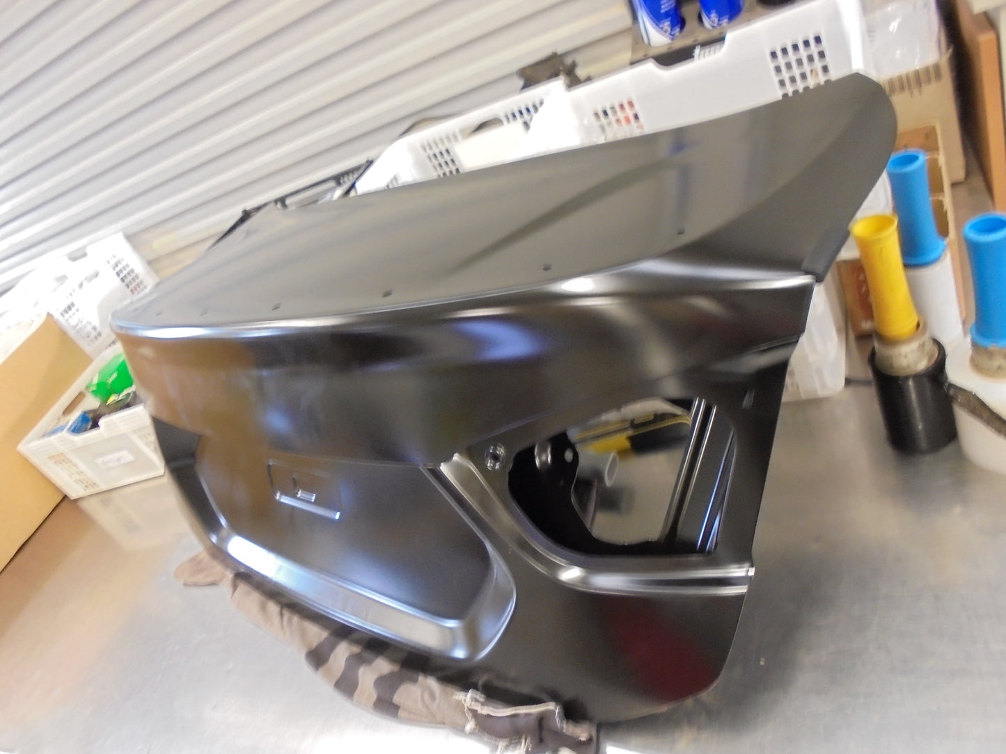 Holden BL Astra Sedan Genuine Rear Boot Lid Assembly New Part