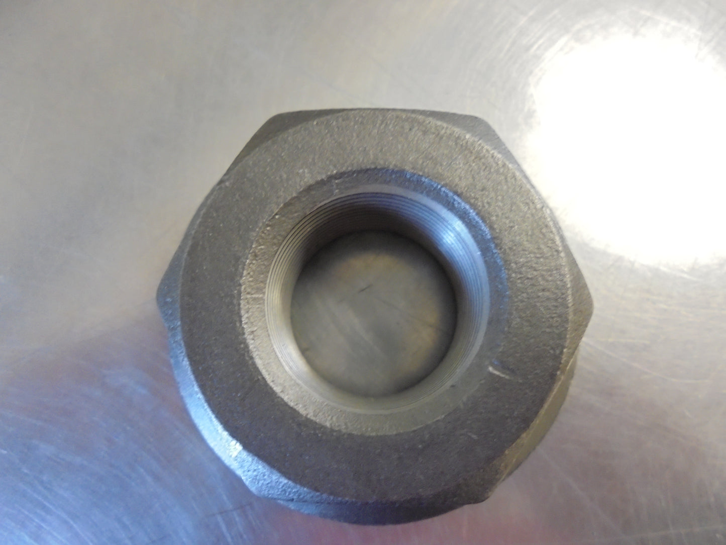 Nissan 720 Genuine Crank Shaft Pully Nut New Part