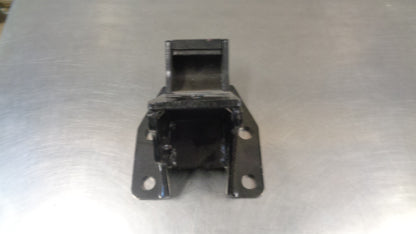Nissan Patrol Safari Genuine Left Hand Engine Mounting Bracket New Part
