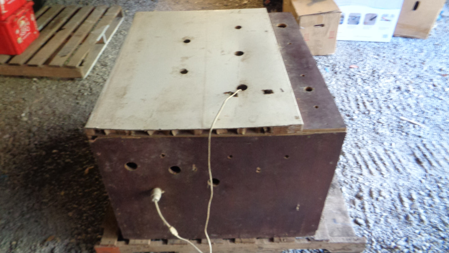 Chicken Hatchling Breeder/Transporter 1000x860x660 VGC Used Part