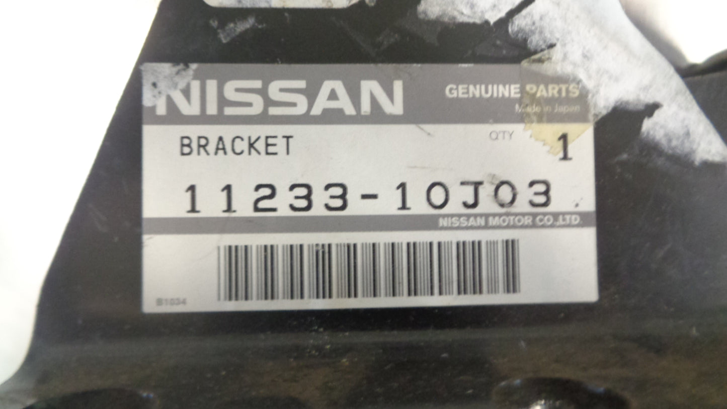 Nissan Patrol Safari Genuine Left Hand Engine Mounting Bracket New Part