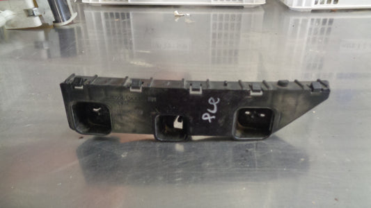 Nissan Pathfinder Genuine Front Right Hand Bumper Cover Bracket New Part
