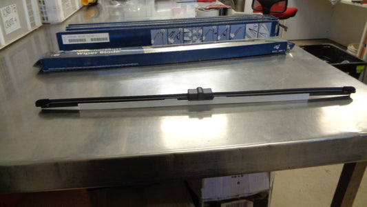 Holden Astra Genuine Drivers Side Wiper Blade New Part