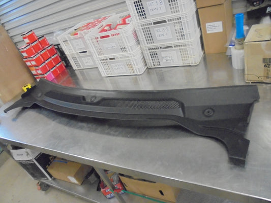 Range Rover Sport L320 Genuine Front Windscreen Cowl Panel New Part