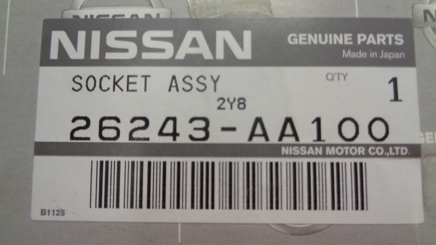 Nissan X-Trail Genuine Rear Turn Signal Lamp Assy New Part
