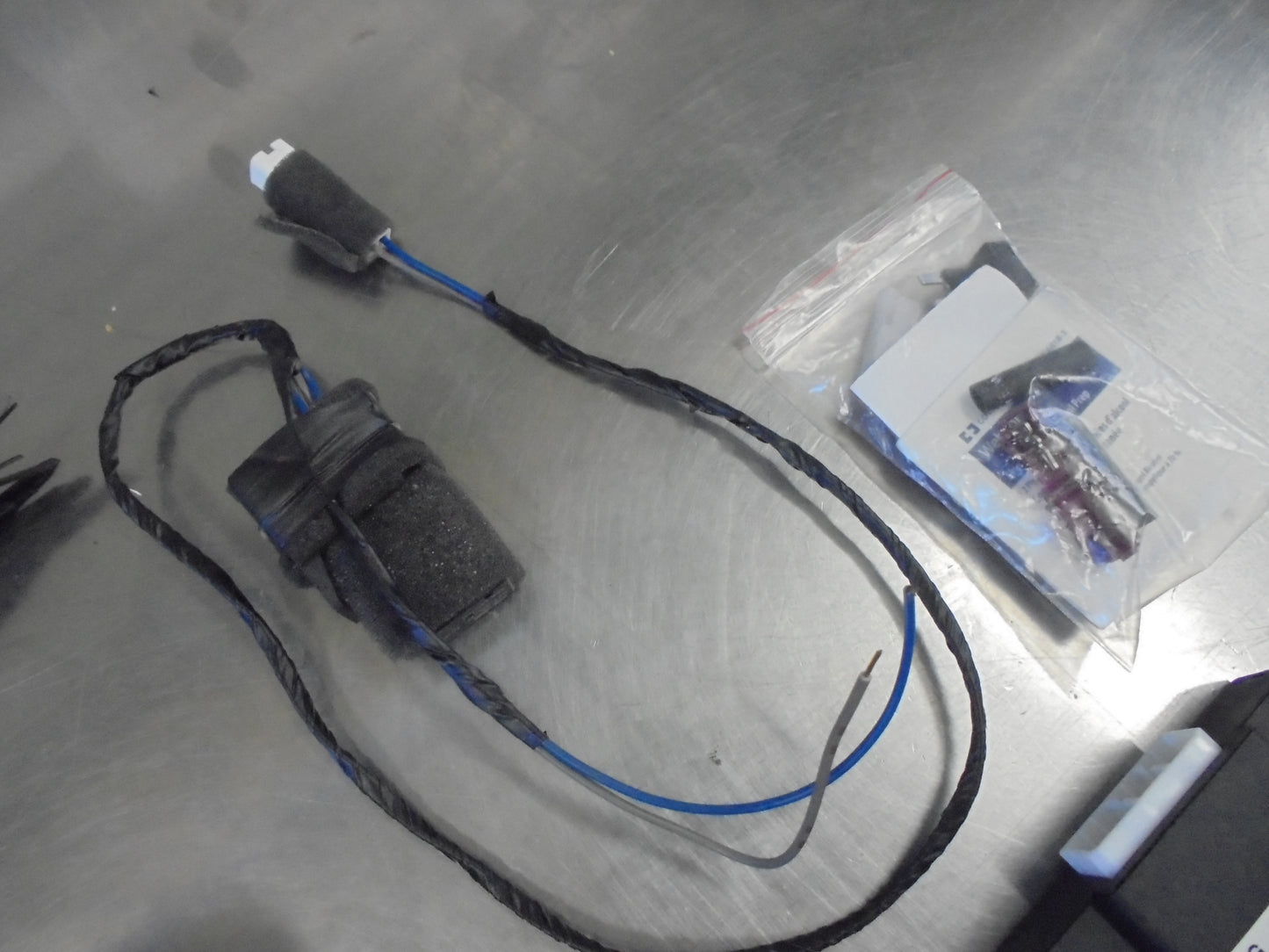 Kia Sorento Genuine Trailer Wiring Complete Kit New Part