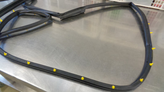 Holden Captiva Genuine Front Right Weatherstrip New Part