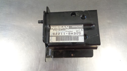 Nissan X-trail T30 Genuine Left Hand  Front Bumper Stay Bar New Part