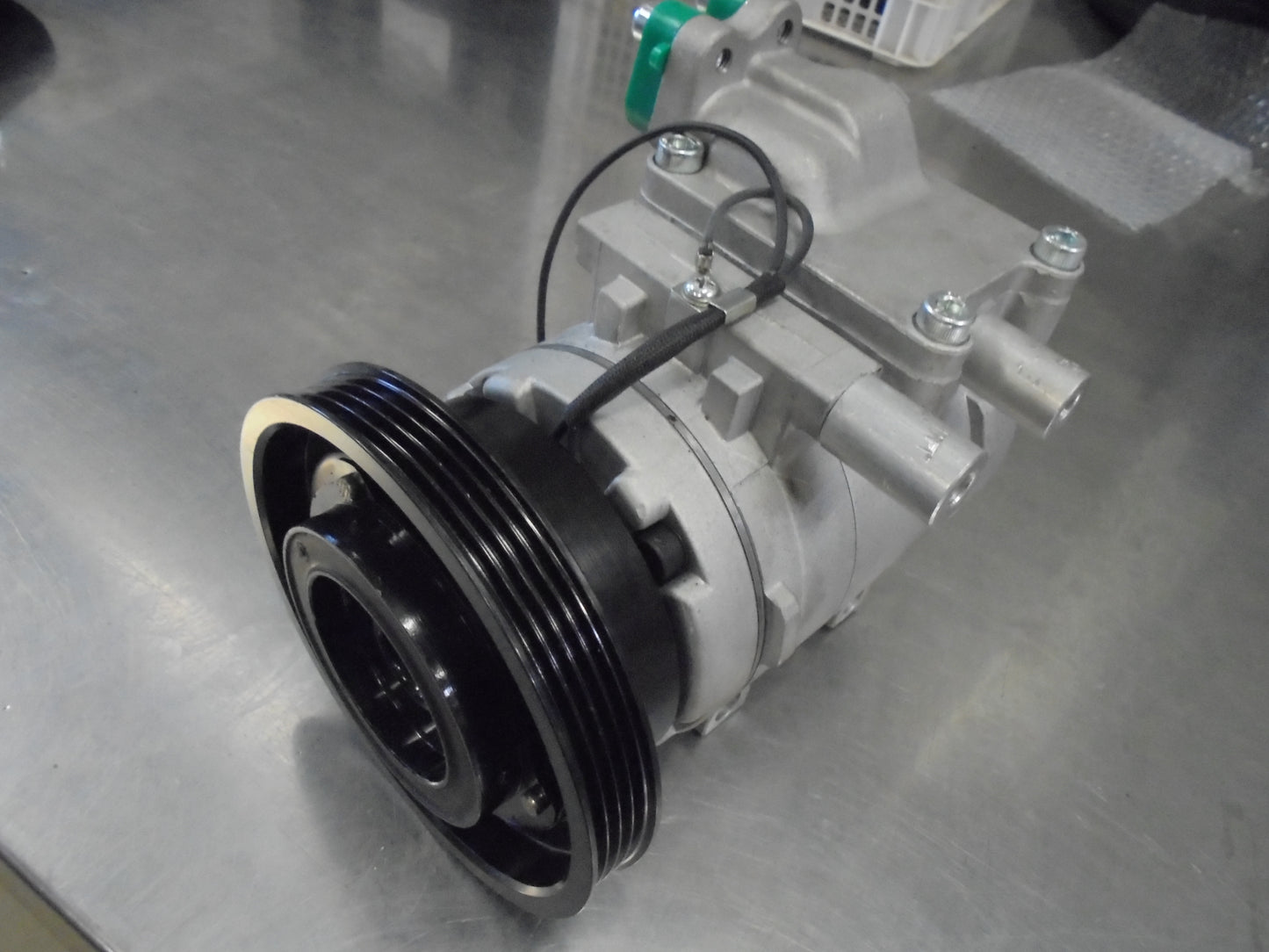 OEX Air Conditioning Compressor 12V Suits Hyundai Getz 1.3Ltr-1.4Ltr-1.5Ltr New Part