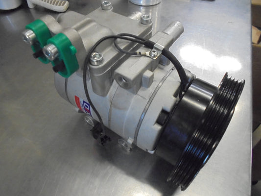 OEX Air Conditioning Compressor 12V Suits Hyundai Getz 1.3Ltr-1.4Ltr-1.5Ltr New Part
