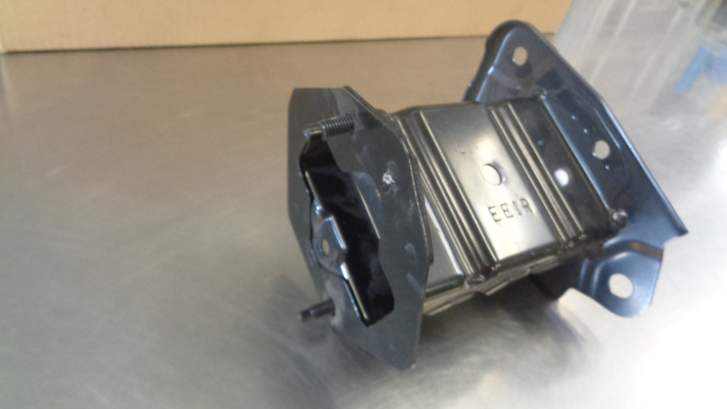 Nissan Tiida Genuine Front Right Hand Stay Bumper Bracket New Part