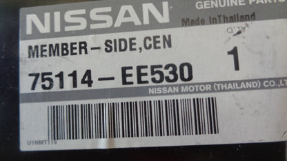 Nissan Tiida Genuine Front Right Hand Stay Bumper Bracket New Part