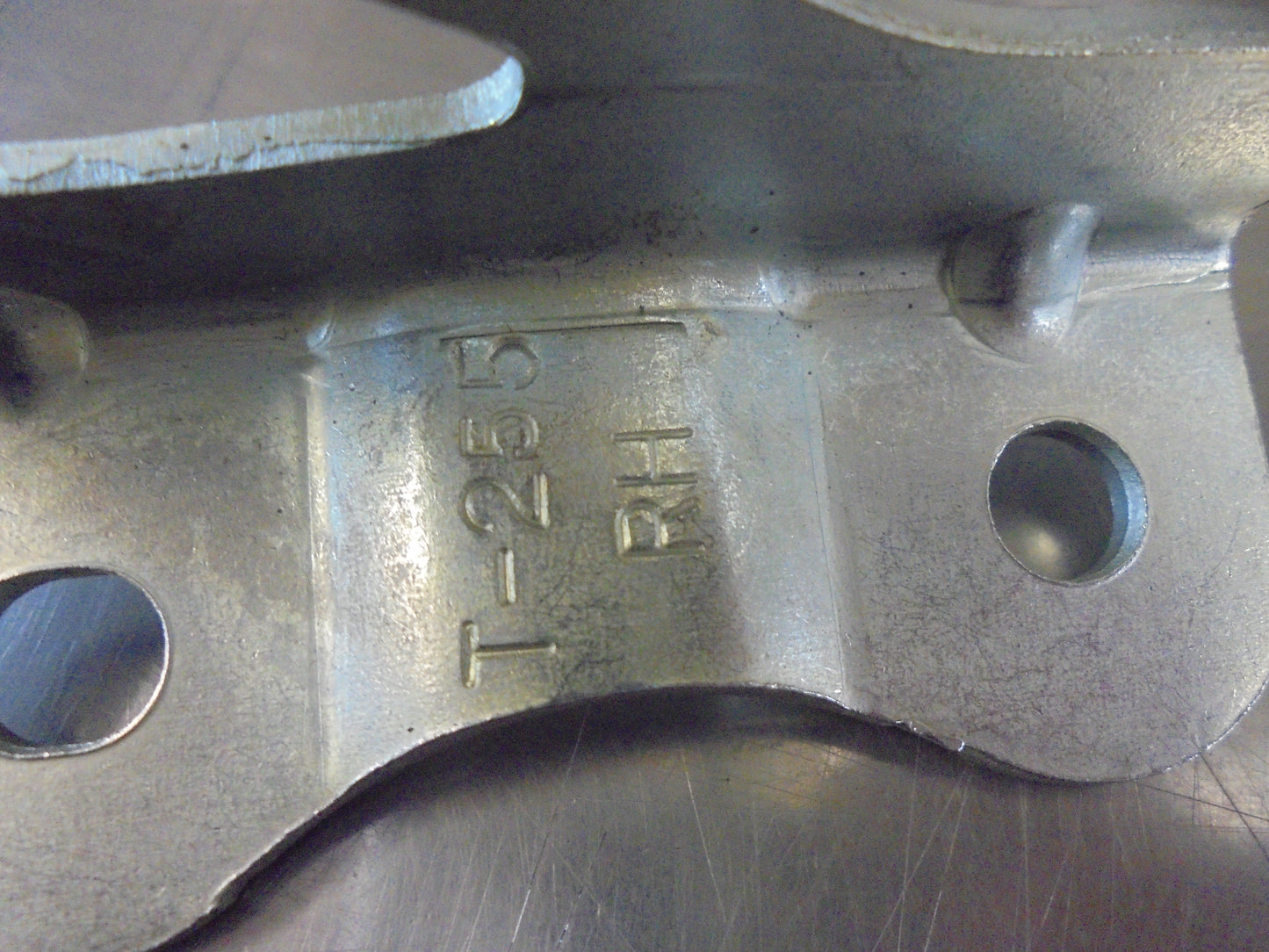 Holden Barina Genuine Right Hand Bonnet Hinge Asm New Part