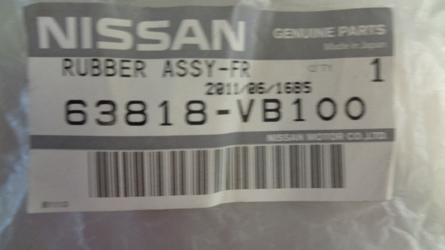 Nissan Patrol Y61 Genuine Front Over Fender Rubber Assy New Part