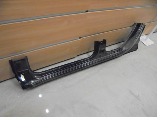 Mitsubishi ML-MN Triton Dual Cab Genuine Passenger Side Sill Panel New Part