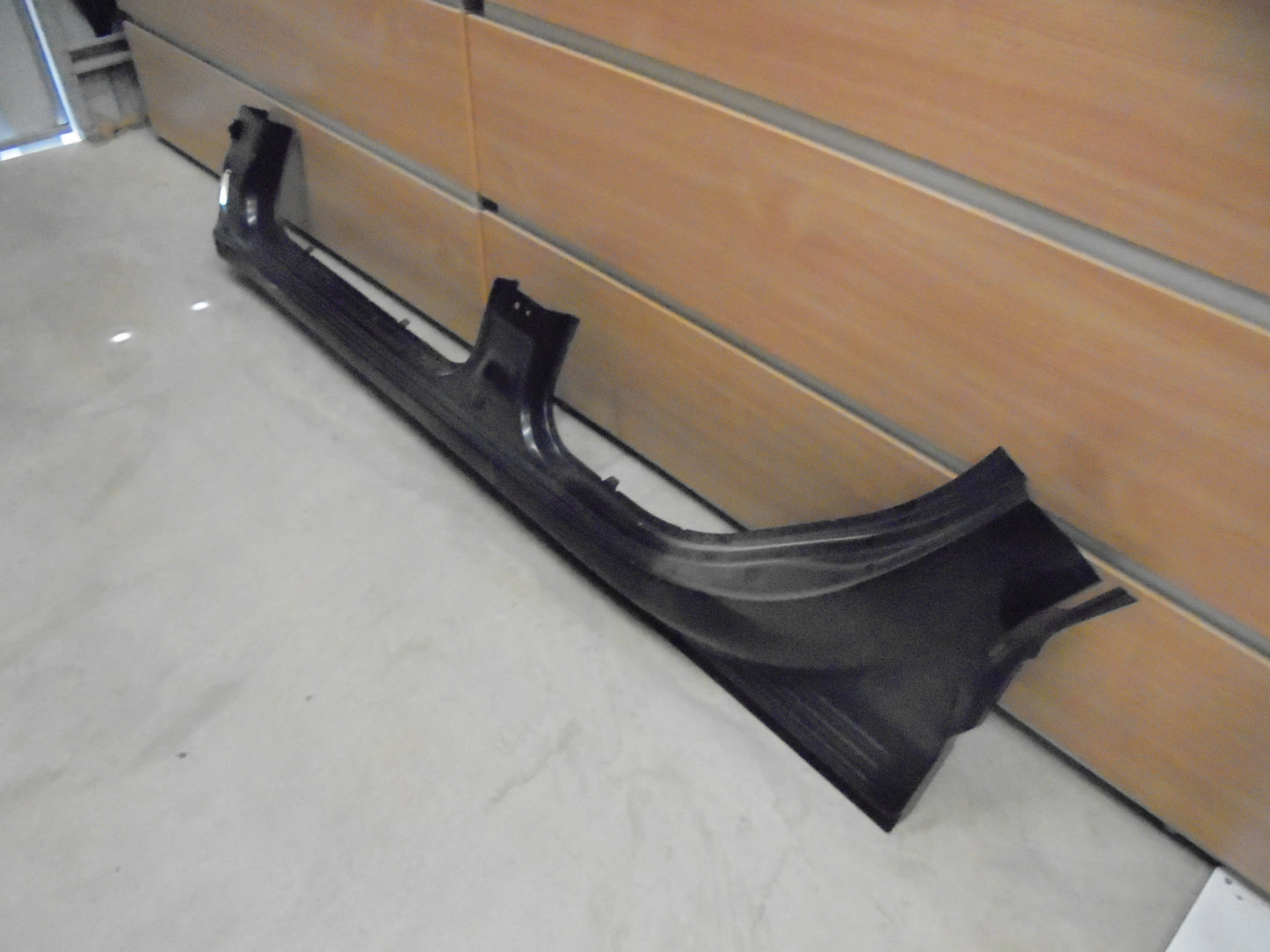 Mitsubishi ML-MN Triton Dual Cab Genuine Passenger Side Sill Panel New Part