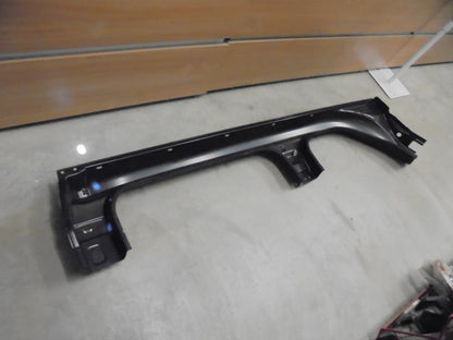 Mitsubishi ML-MN Triton Dual Cab Genuine Passenger Side Sill Panel New Part