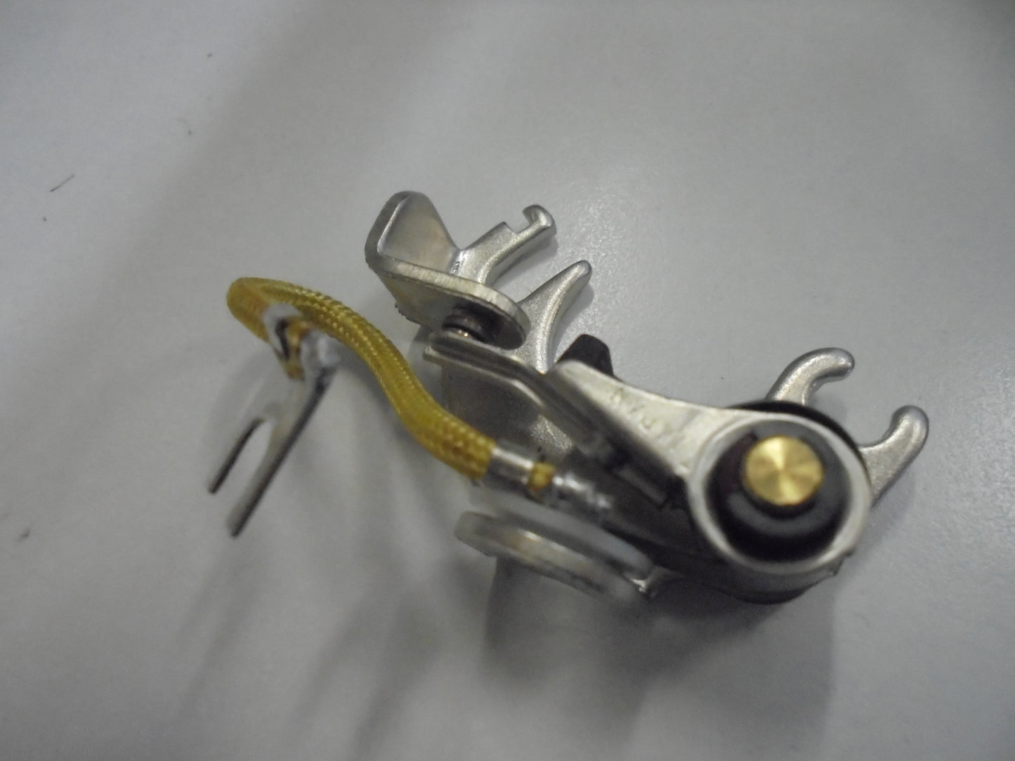 Holden Gemini TX-TG/Jackaroo 2.0Ltr Genuine Ignition Points New Part