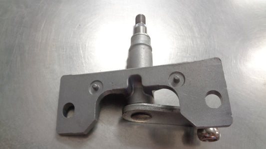Isuzu FTR Truck Genuine Front Wiper Pivot ASM New Part