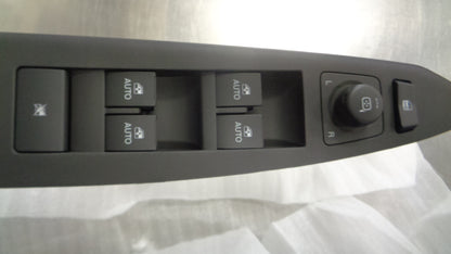 Holden Captiva Genuine Right Hand Front Window Master Switch New Part