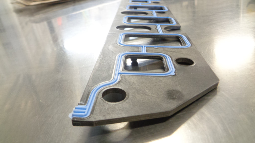 Holden VNVG Commodore Genuine Intake Manifold Gasket New Part Half Price Parts Car Parts