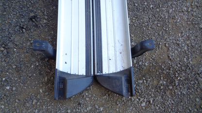 Mitsubishi Triton ML/MN Genuine Side Step Set Used Part