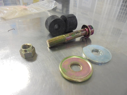 Mitsubishi L200 Genuine Left Stabilizer Bar Repair Kit New Part