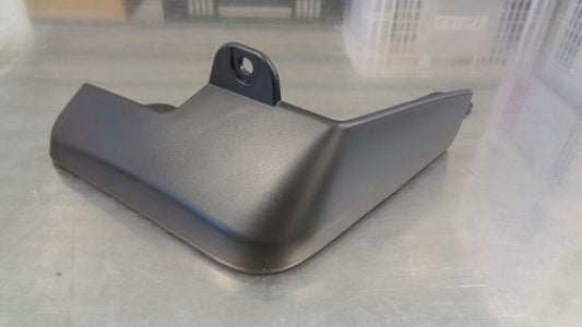 Nissan X-trail T32 Genuine  Right Hand Font Mud Flap New Part