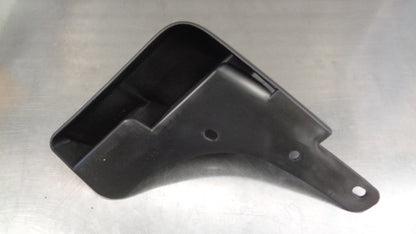 Nissan X-trail T32 Genuine  Right Hand Font Mud Flap New Part