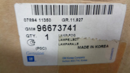 Holden CG/CG7 Captiva Genuine Reading Lamp ASM New Part