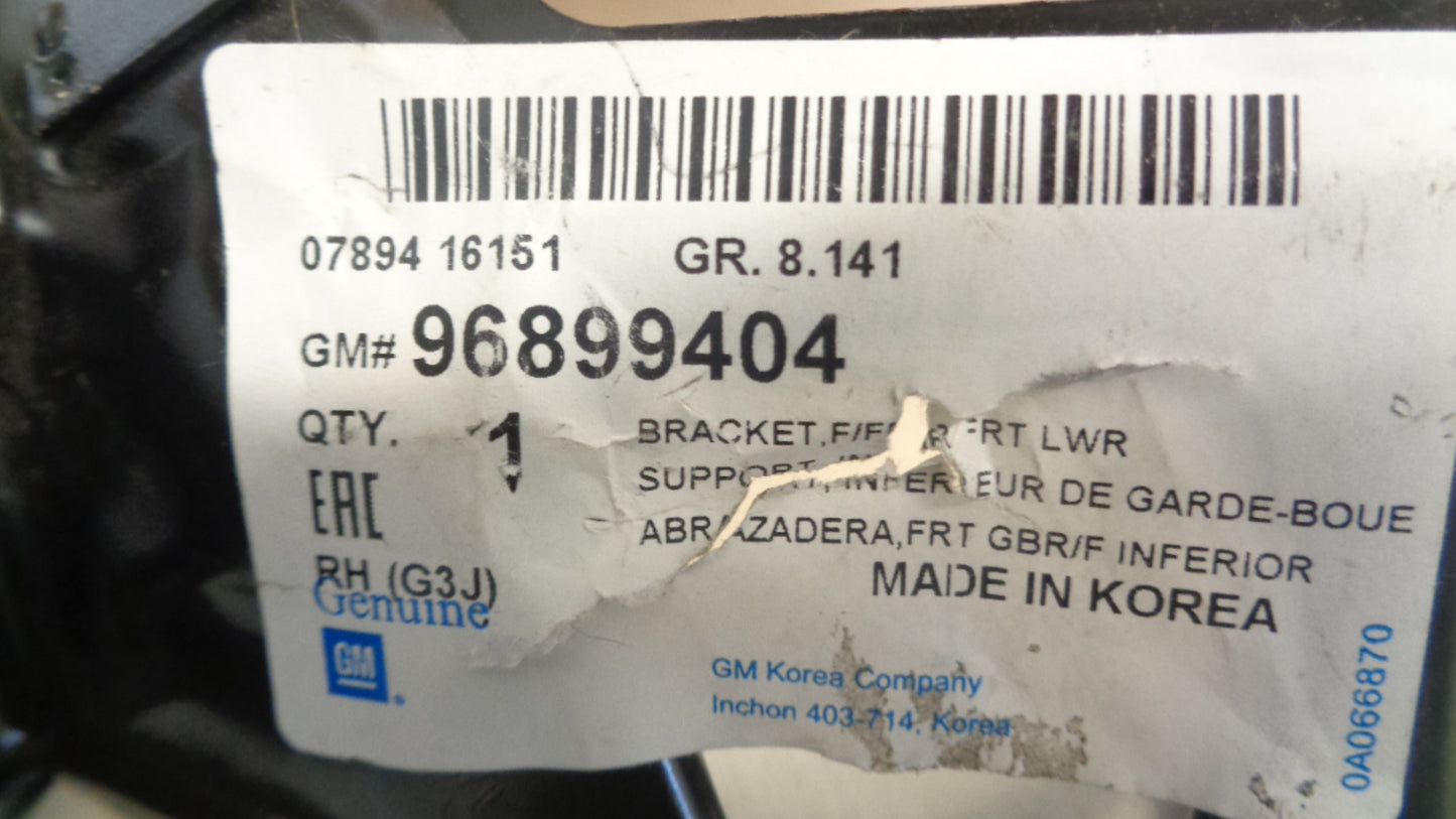 Holden Cruze Genuine Right Hand Front Wing Bracket New Part