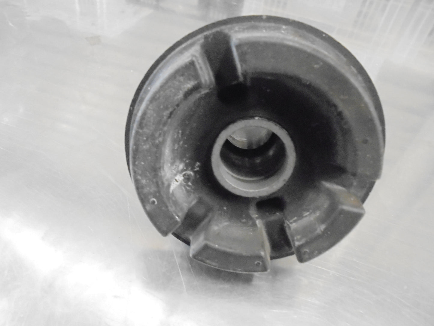 Toyota Kluger Genuine Front Body Mounting Suspension Stoper New Part