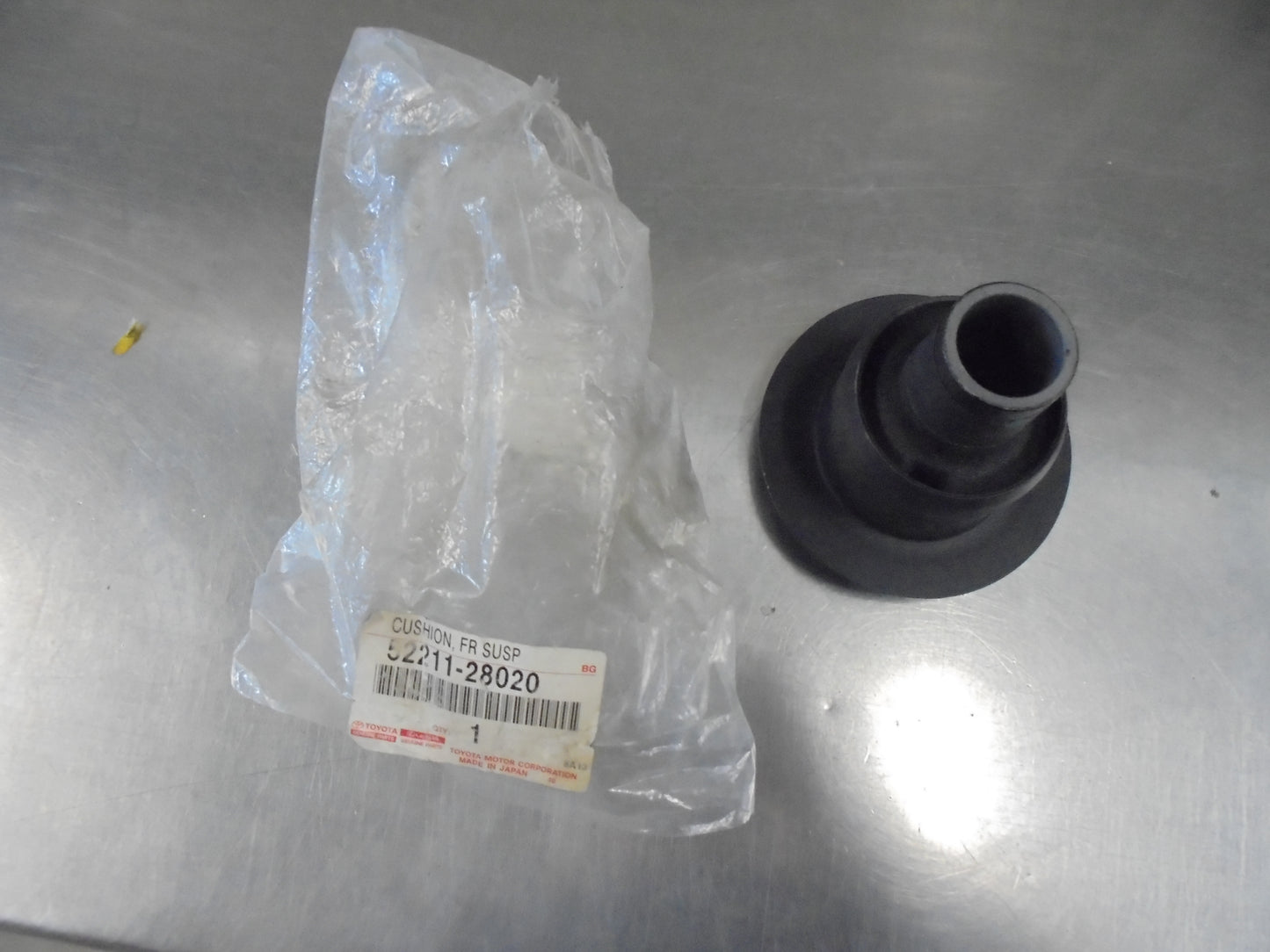 Toyota Kluger Genuine Front Body Mounting Suspension Stoper New Part