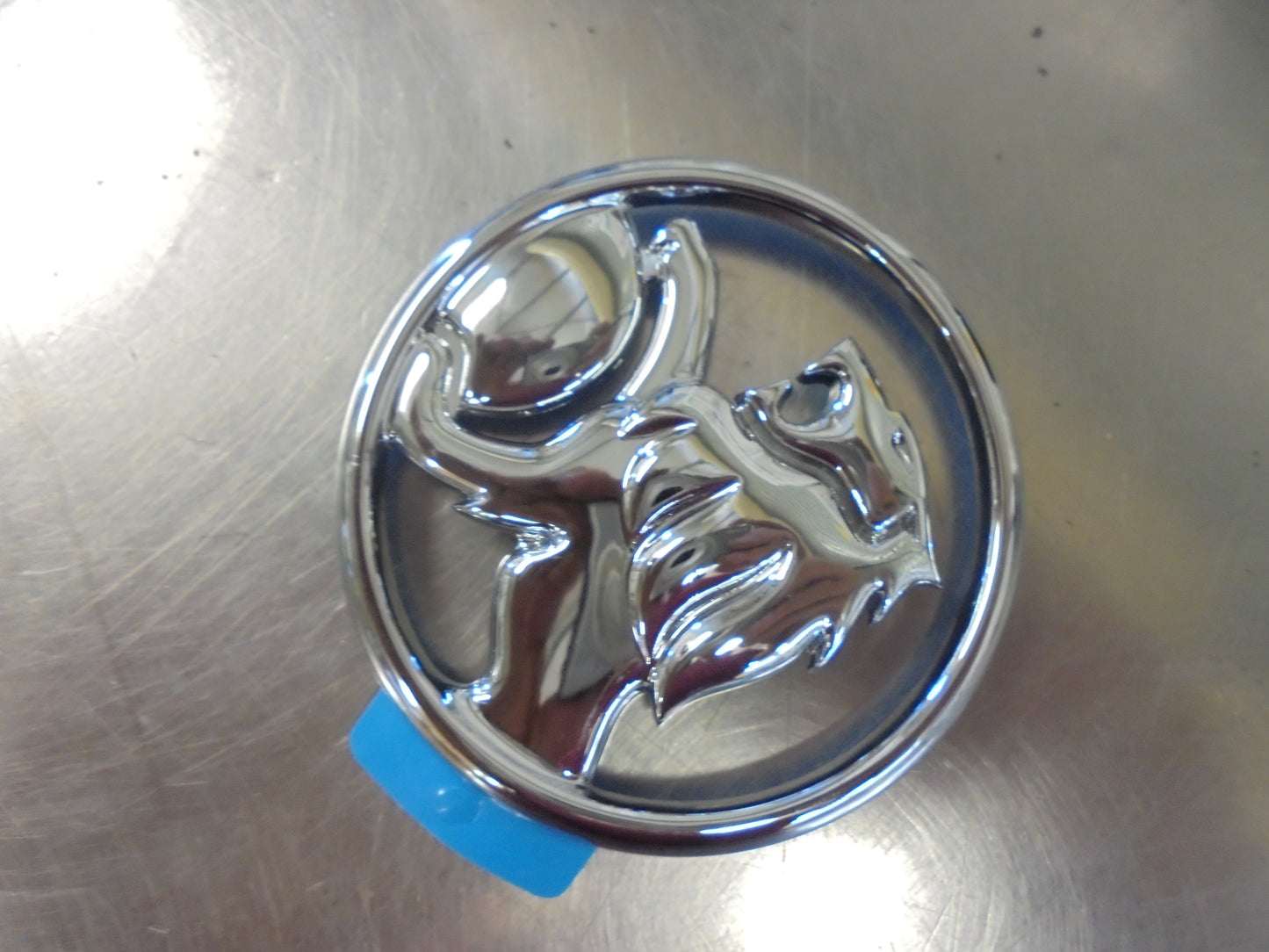 Holden VT-VX Commodore Genuine Bonnet Emblem New Part