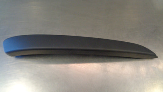 Holden Astra H Genuine Right Hand Front Bumper Moulding New Part