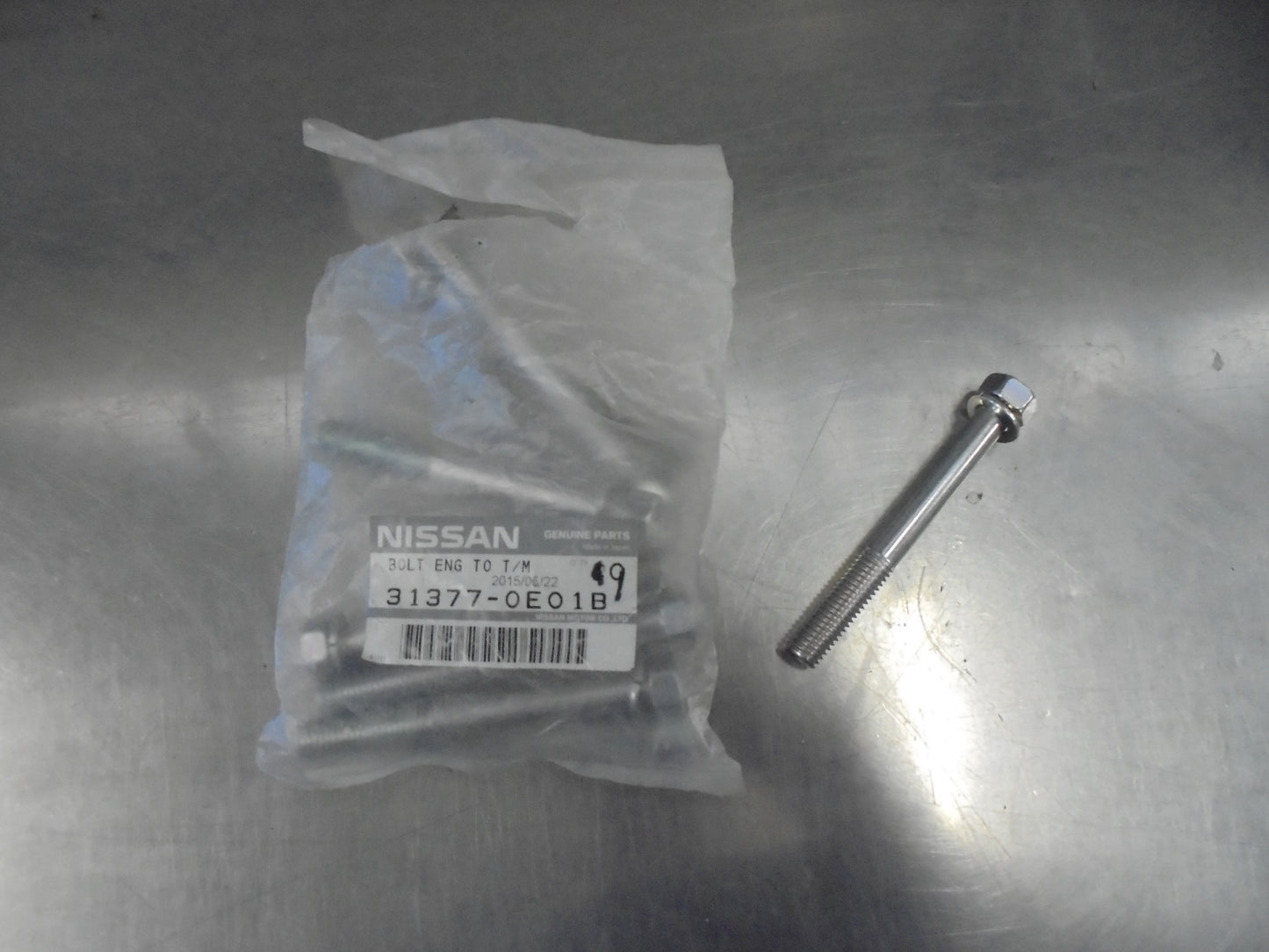 Nissan Navara-D40M-NP300-Pathfinder Genuine Manual transmission Bolt New Part