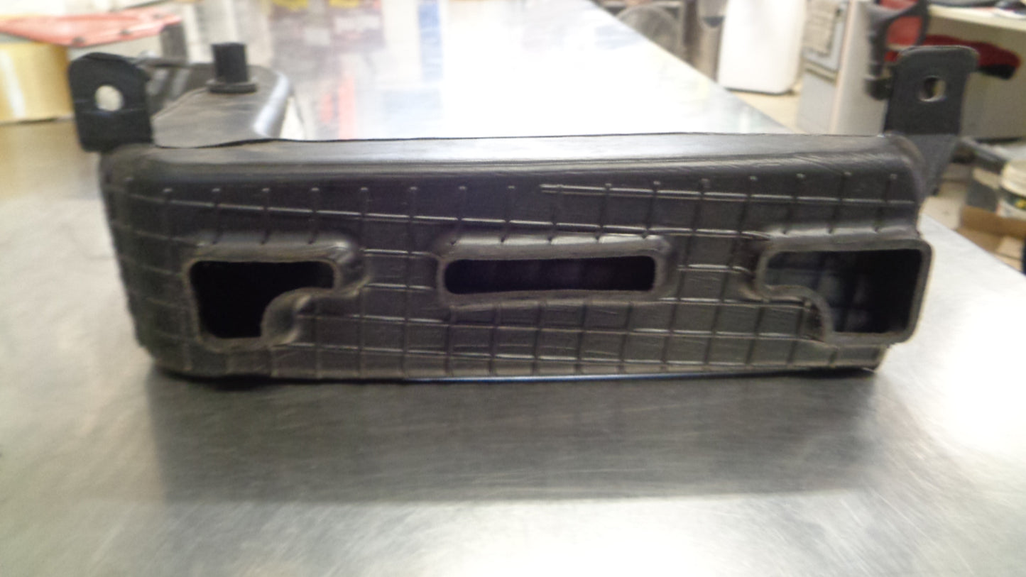 Holden VE Commodore Genuine Drivers Plastic Air Duct Vent Tube New Part