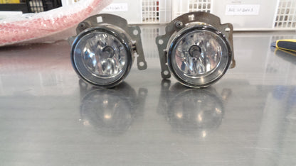 Mitsubishi Pajero/Triton/Lancer Genuine Fog Light Pair Used VGC