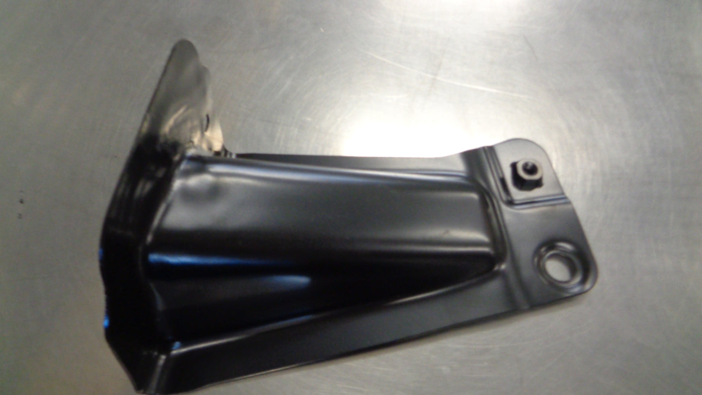 Holden RG Colorado Genuine Front Upper Guard Bracket New Part