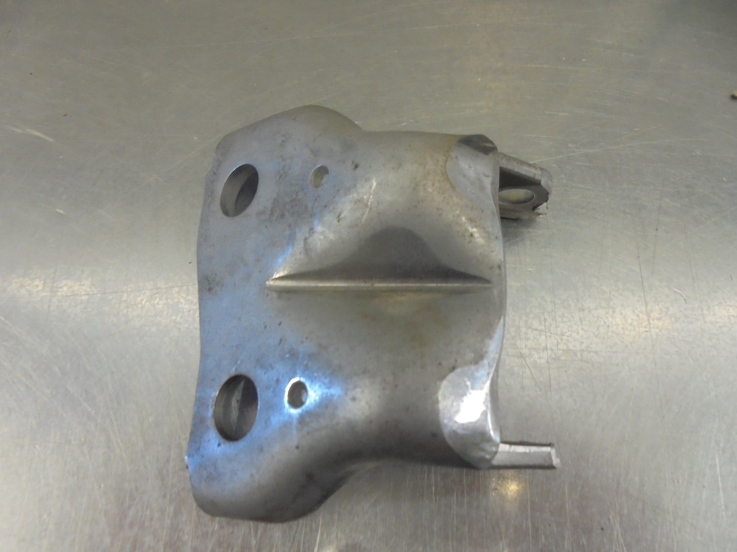 Nissan Datsun Stanza Genuine Upper Drivers Door Hinge New Part