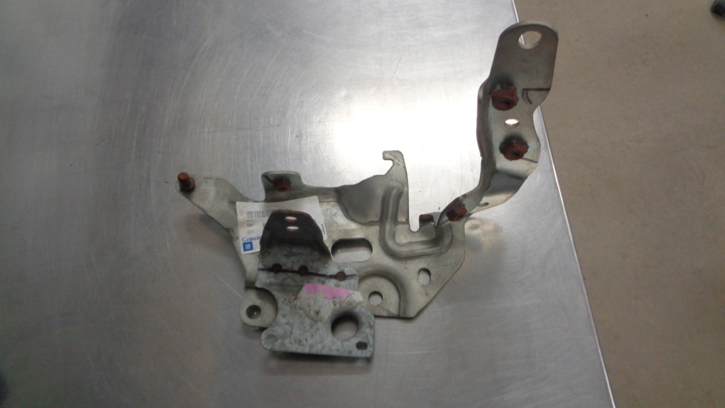 Holden VE Commodore Genuine Right Hand Bonnet Hinge Support New Part