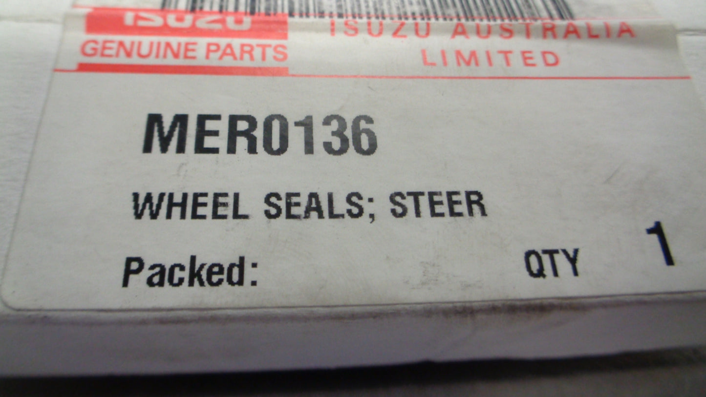 Isuzu Truck Genuine Steer Wheel Seal New Part